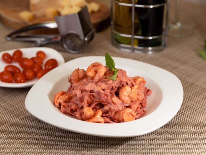 fettuccini-camarones-vodka-3